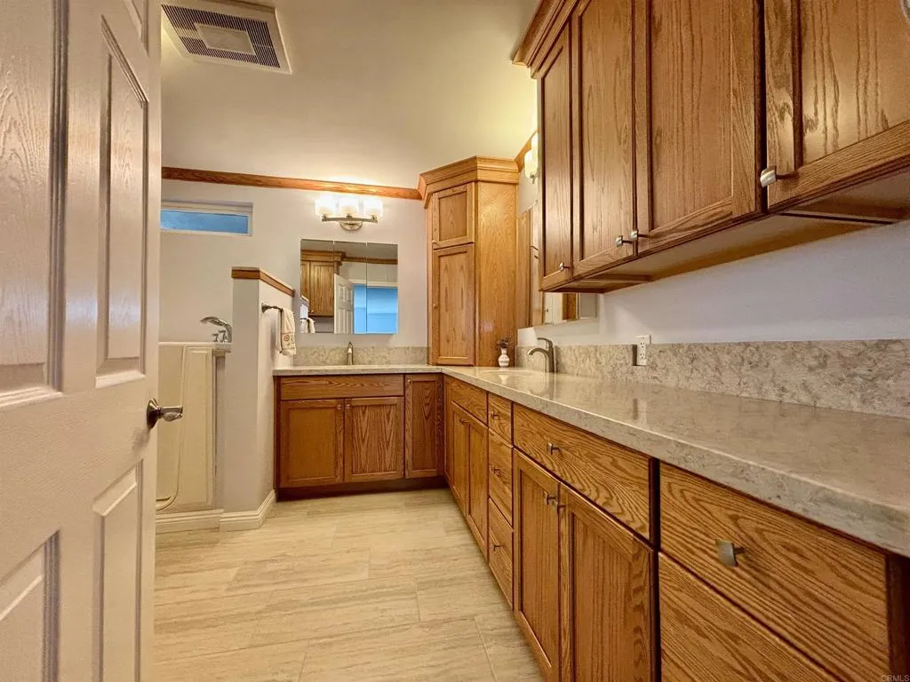 https://cdn.realtyfeed.com/cdn/127/306534056/f31e197a57ac7f2c66808070c53d6f90.webp