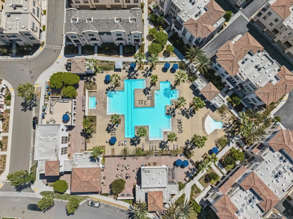 https://cdn.realtyfeed.com/cdn/127/306534068/6b3d21d91f259078f9ab6fdcd2d95015.webp
