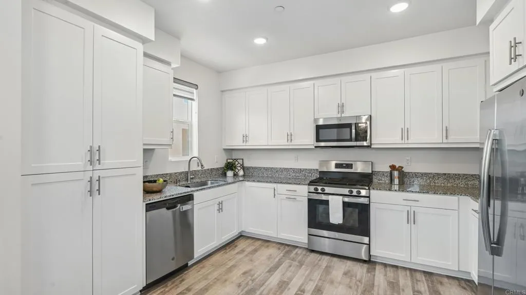 https://cdn.realtyfeed.com/cdn/127/306534068/715b1fe7c1efc10412be7b2e4a0172b6.webp