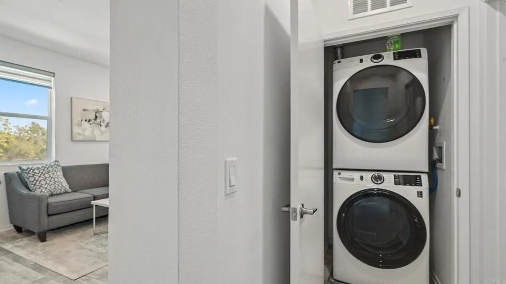 https://cdn.realtyfeed.com/cdn/127/306534068/c2268f45a1491b9fd679cd429191d5bd.webp