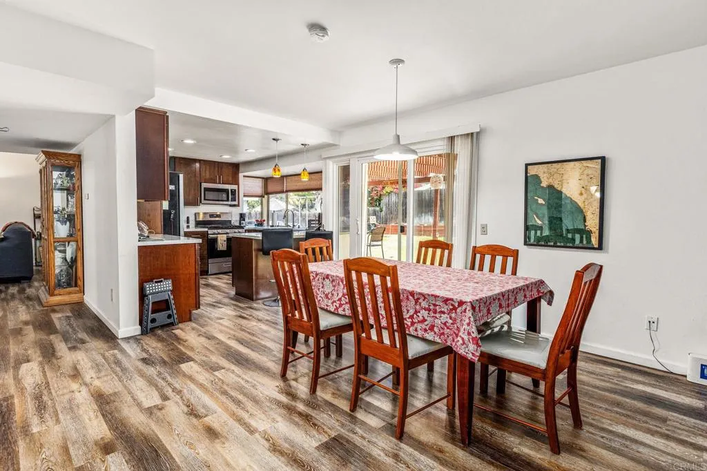 https://cdn.realtyfeed.com/cdn/127/306534069/d389956e95645c5c2c39d14af57e6379.webp