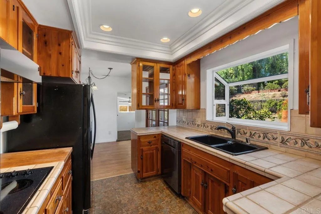https://cdn.realtyfeed.com/cdn/127/306534086/d2b2ca7267a1ca3dd5dd4ff2b9ac01e5.webp