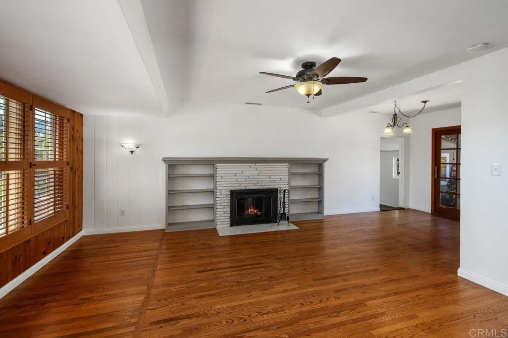https://cdn.realtyfeed.com/cdn/127/306534086/e6f79732c6f7d7a3e93f8c45b835502d.webp