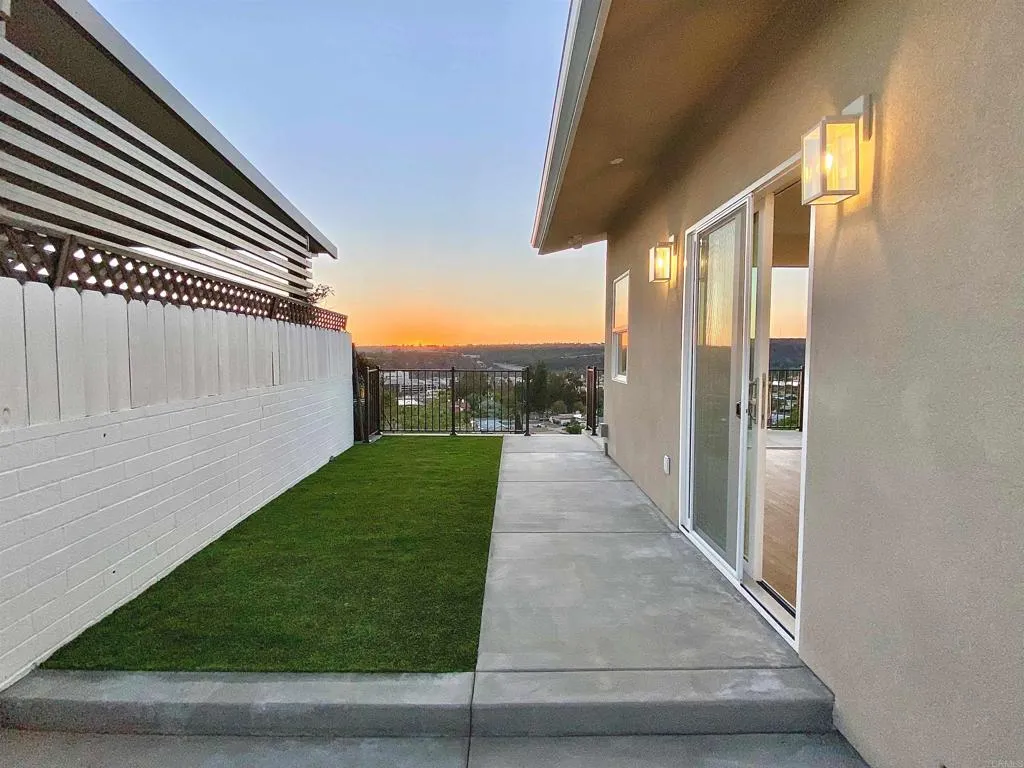 https://cdn.realtyfeed.com/cdn/127/306534124/1d01a0dc93cd29ee3236631001308447.webp