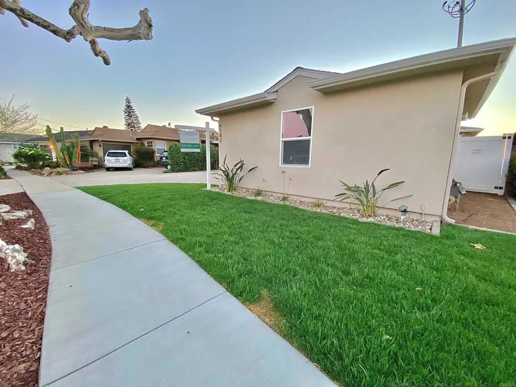 https://cdn.realtyfeed.com/cdn/127/306534124/5b18b5b2112b6bfb4f737633d9484c9f.webp