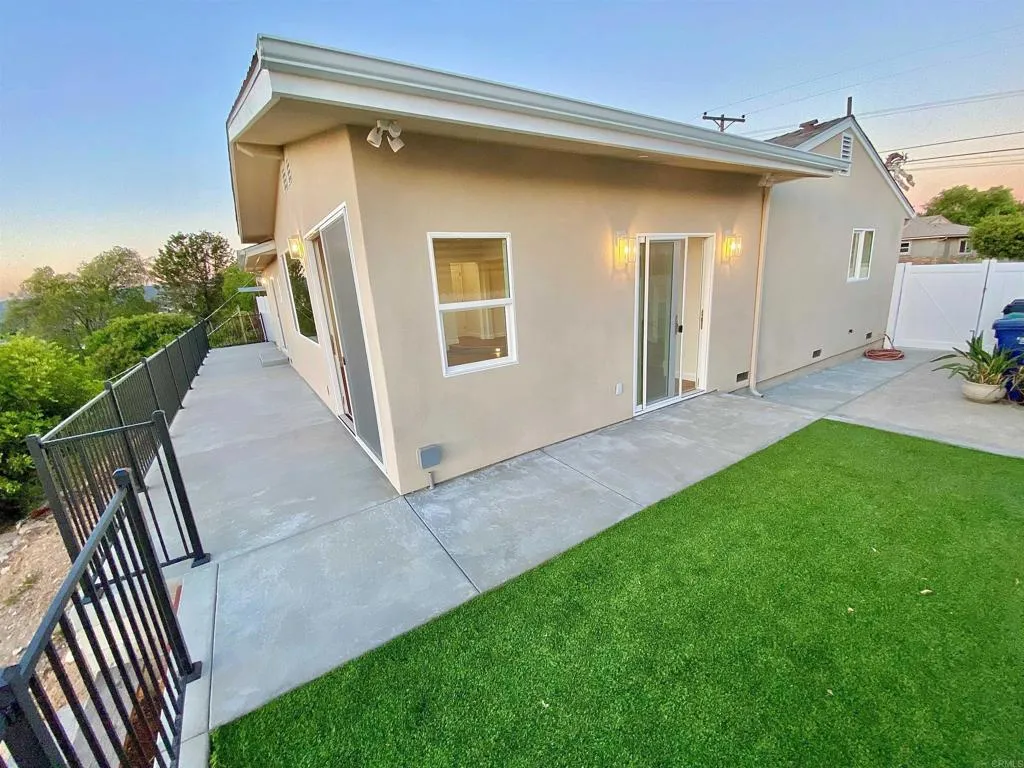 https://cdn.realtyfeed.com/cdn/127/306534124/81d7b16baa0aa6a9239d48b9316a2cdd.webp