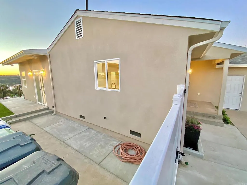 https://cdn.realtyfeed.com/cdn/127/306534124/92dbce01cd7661a396ce0ae2c57bc805.webp