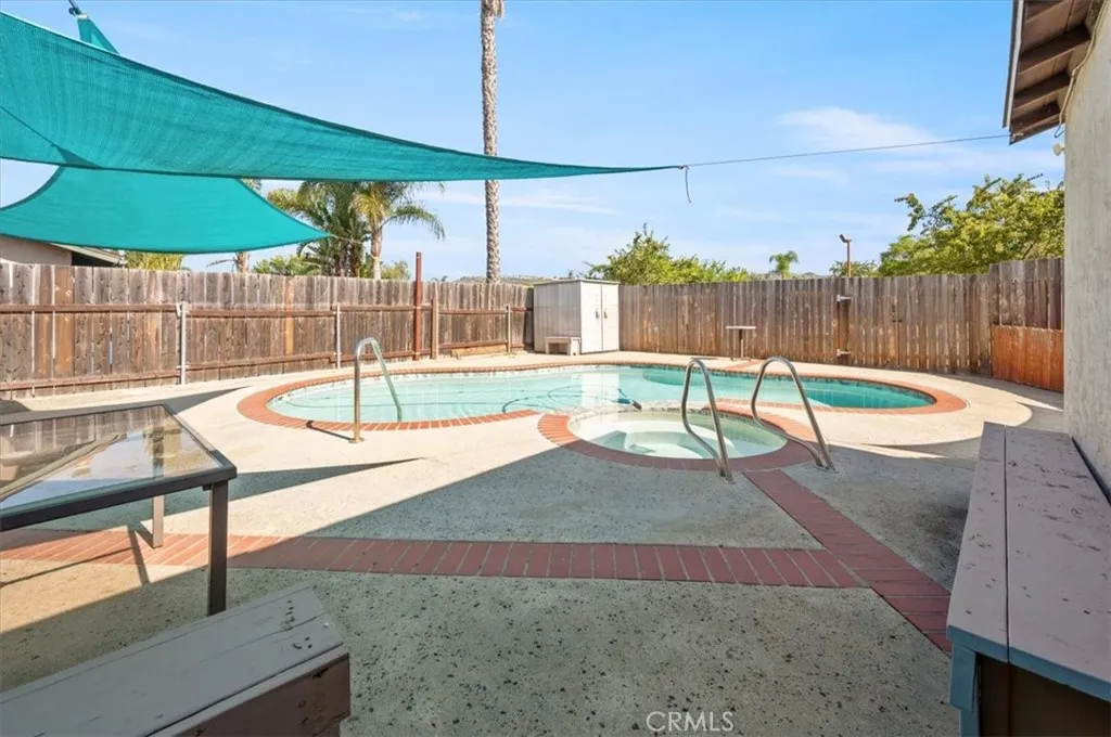 https://cdn.realtyfeed.com/cdn/127/306534141/06f276907ce1f827291a941b531ffee2.webp