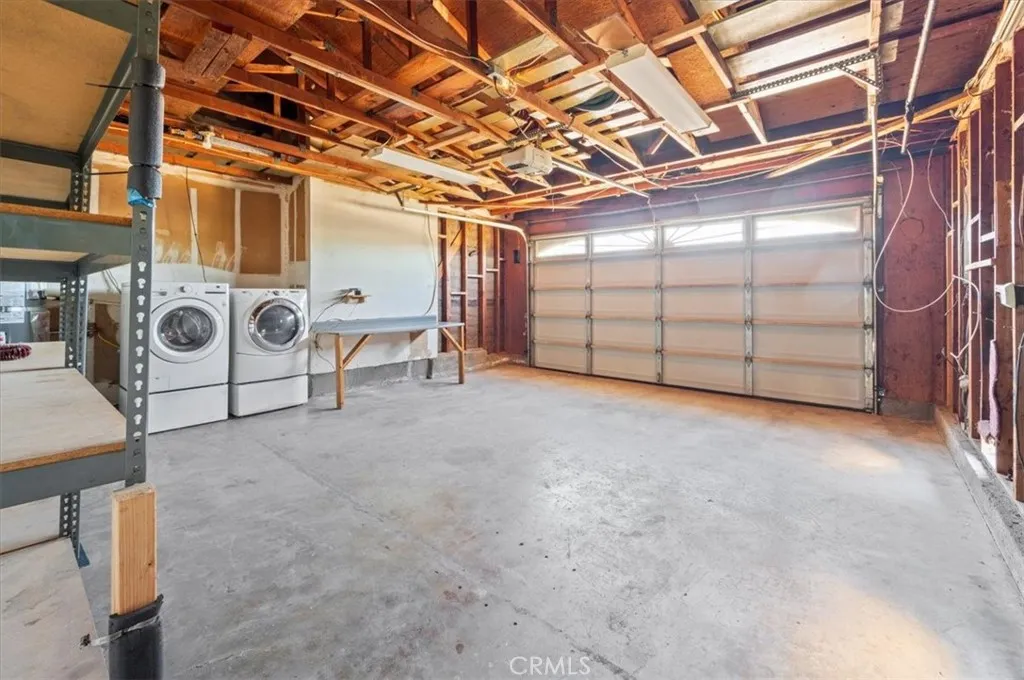 https://cdn.realtyfeed.com/cdn/127/306534141/6551b9cbf490e521d04083193fb434d9.webp