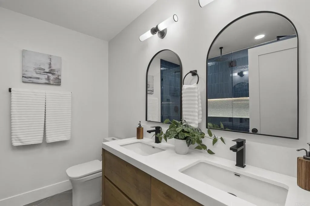 https://cdn.realtyfeed.com/cdn/127/306534229/2df42feb0c8f210a58998fe0ed5e5919.webp