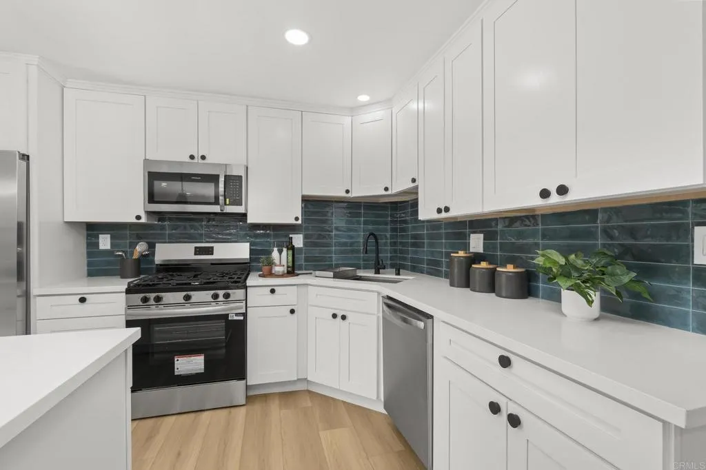 https://cdn.realtyfeed.com/cdn/127/306534229/2f792851c107113970dddcfc861bd771.webp