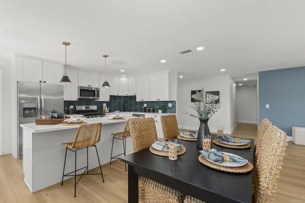 https://cdn.realtyfeed.com/cdn/127/306534229/75e3b3d4b4c13ad6f4547f288ce0b1ff.webp