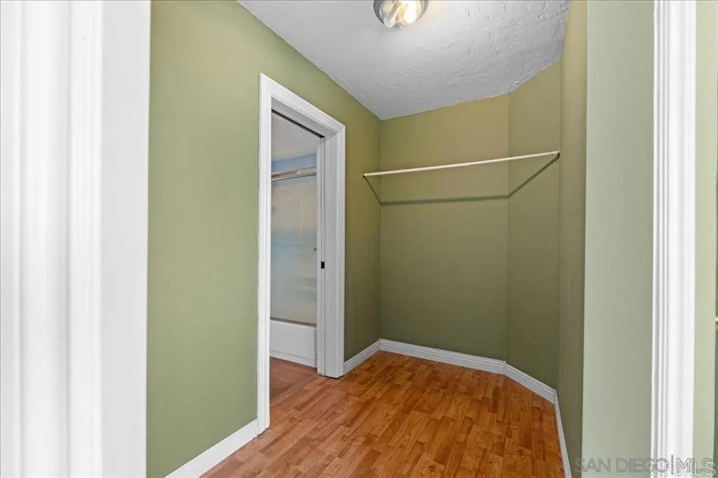 https://cdn.realtyfeed.com/cdn/127/306534304/2e6ceb57a47807d8590c653b31aea670.webp
