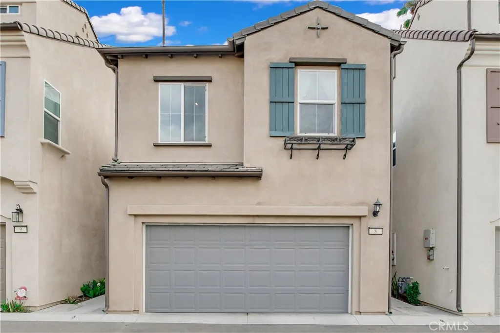 Corona, CA 92879