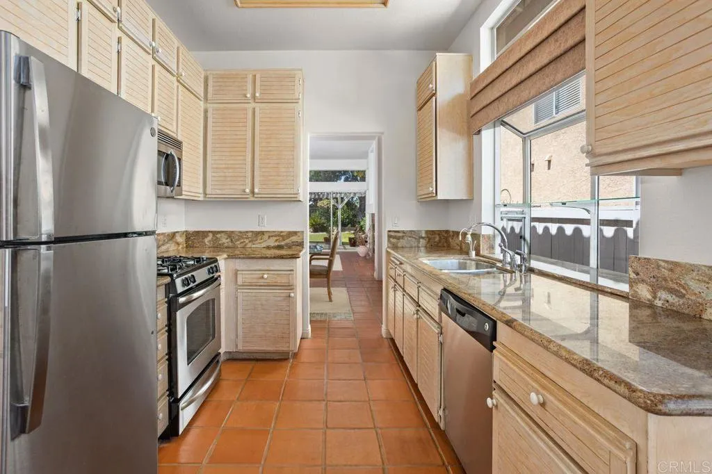 https://cdn.realtyfeed.com/cdn/127/306534380/18e295a5538e26db470649d6a02dc08f.webp