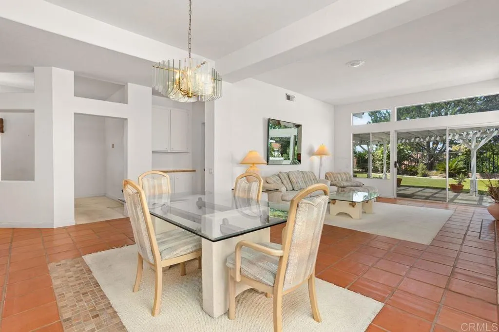 https://cdn.realtyfeed.com/cdn/127/306534380/2c43503c314bd29ebf25f03d1c1b78e5.webp