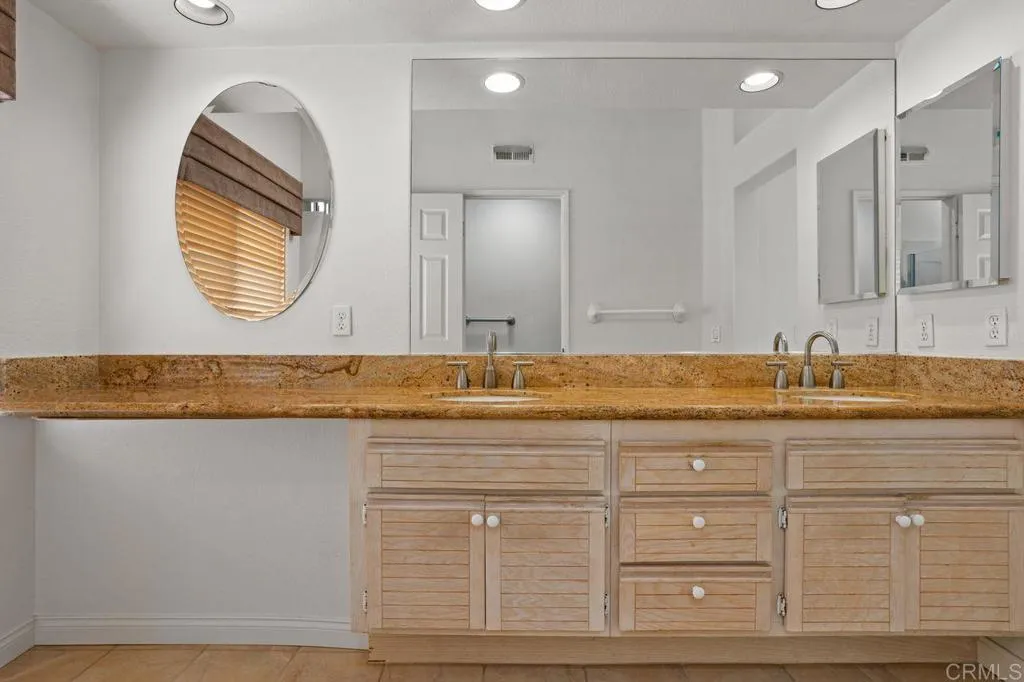 https://cdn.realtyfeed.com/cdn/127/306534380/3679f5d1c4c2e18c6296e0656b927cfa.webp