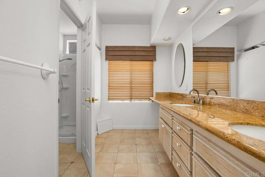 https://cdn.realtyfeed.com/cdn/127/306534380/a5a85a1a4dd8c25974f29f20576f0cec.webp