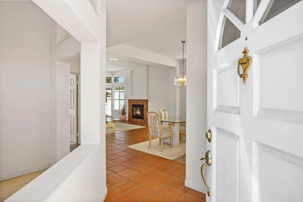https://cdn.realtyfeed.com/cdn/127/306534380/fcd7a72eff61a76a3e1e7c6ca1874135.webp
