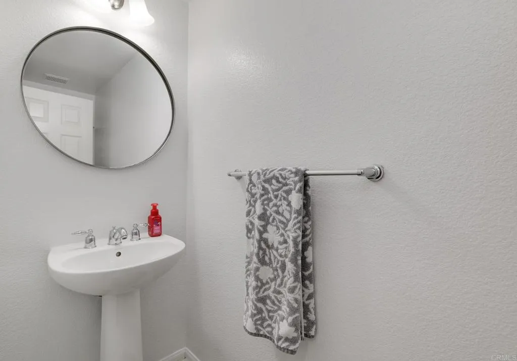 Photo #8: PTP2506724 Listing: Photo #8