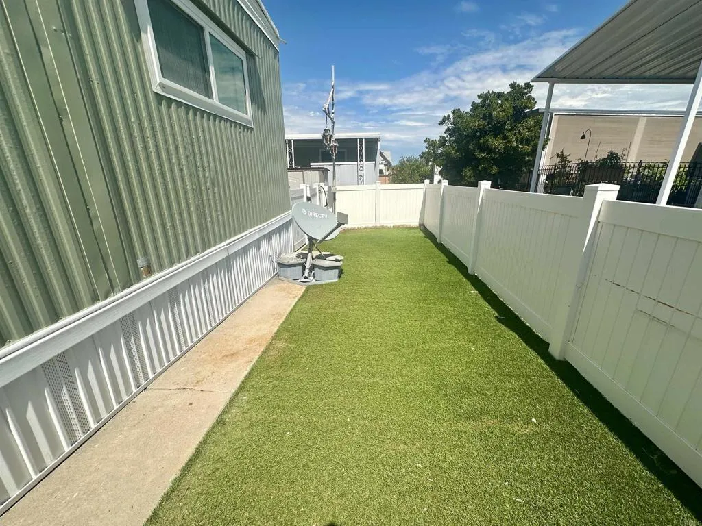 https://cdn.realtyfeed.com/cdn/127/306534432/f1e8f43237b9f8bf7256490c8f51c7e8.webp