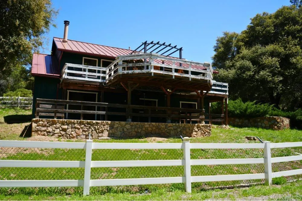 https://cdn.realtyfeed.com/cdn/127/306534451/040d842b05f57c9e622ba2be9b6635b4.webp
