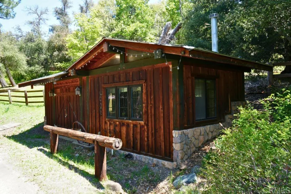 https://cdn.realtyfeed.com/cdn/127/306534451/d3a477d05764d48c945fab75325a6e22.webp