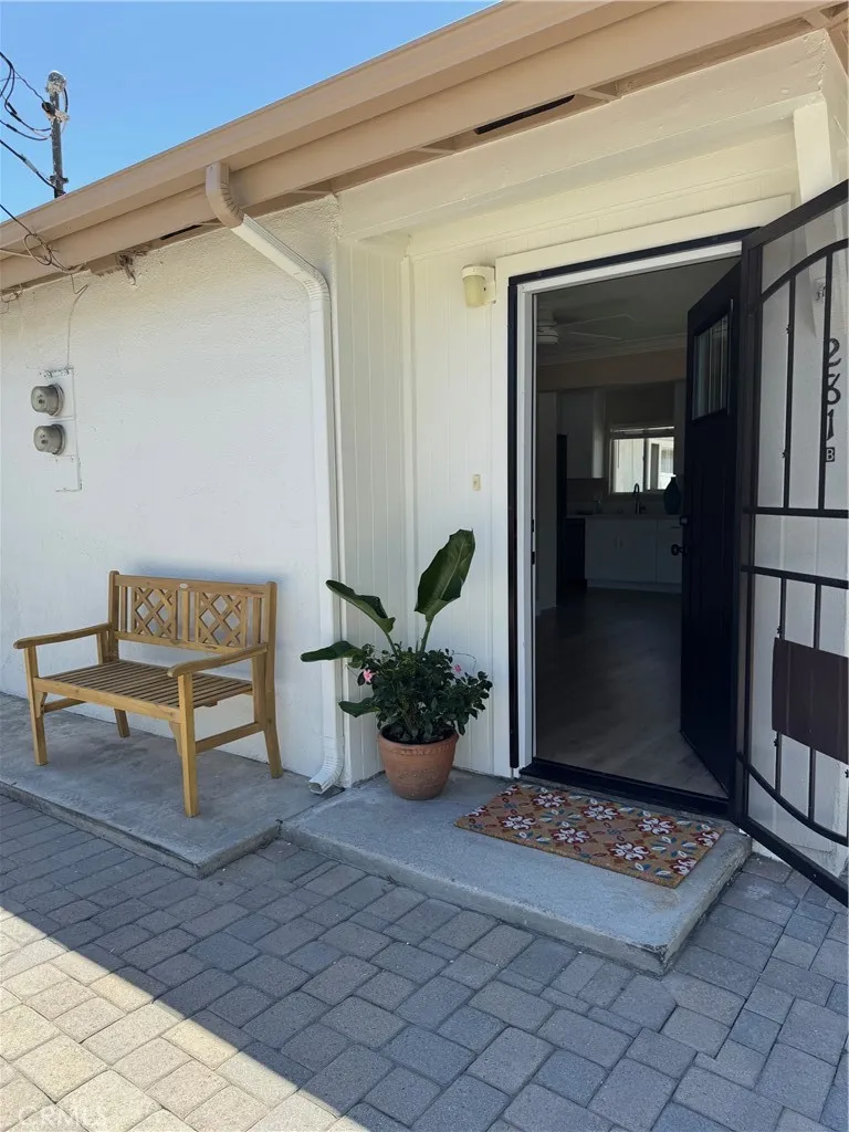 Costa Mesa, CA 92627