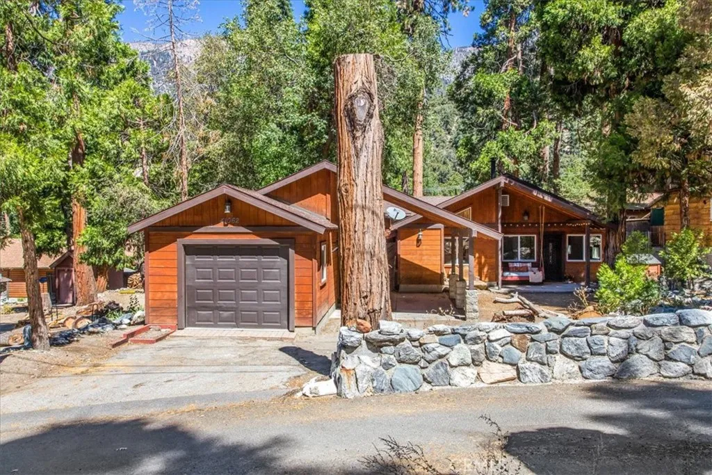 41062 Pine Drive, Forest Falls, CA 92339 - Photo 3 of 33, Forest Falls, CA