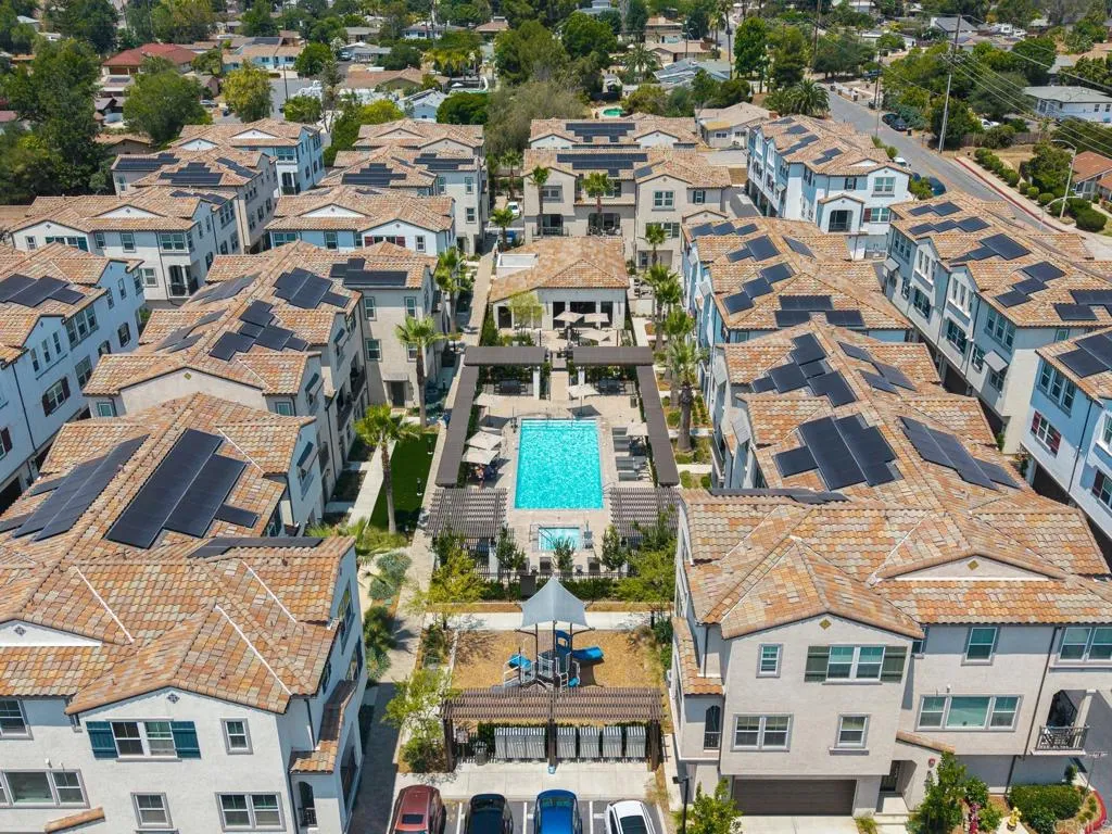 https://cdn.realtyfeed.com/cdn/127/306534533/0f1cadb6bd73be10c57b91b9a5638c25.webp