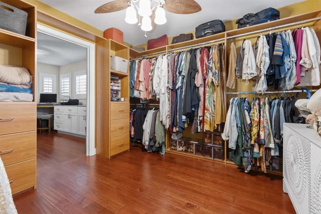 https://cdn.realtyfeed.com/cdn/127/306534564/c75256bc3076ba1c495cb67247995e84.webp