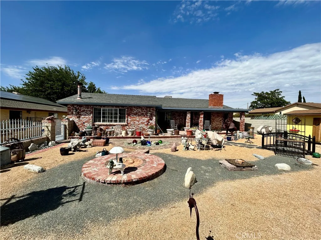 Lancaster, CA 93536