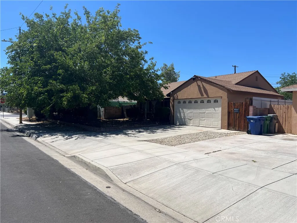 Palmdale, CA 93550