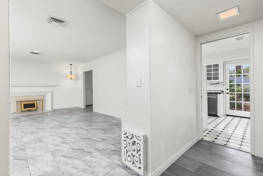 https://cdn.realtyfeed.com/cdn/127/306534662/1f413d4d211781f1fe751351ce6662f3.webp