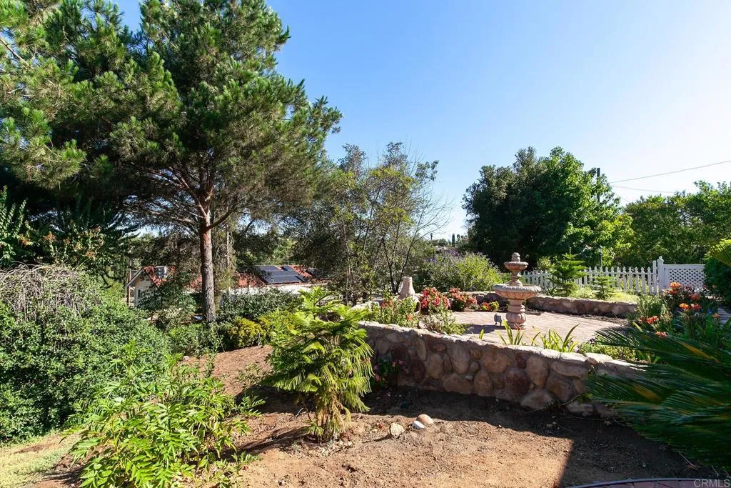 https://cdn.realtyfeed.com/cdn/127/306534662/34d040cc657204417a9eed5405b2d3b1.webp