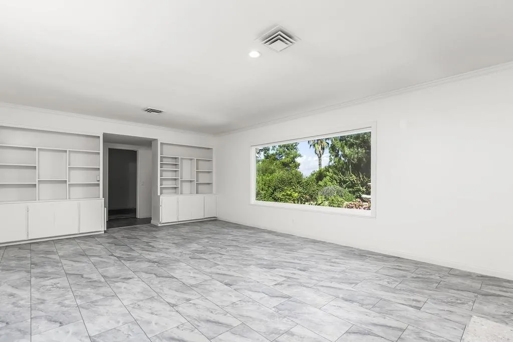https://cdn.realtyfeed.com/cdn/127/306534662/3bd8a37c5d398c1645d588bad634d4c4.webp