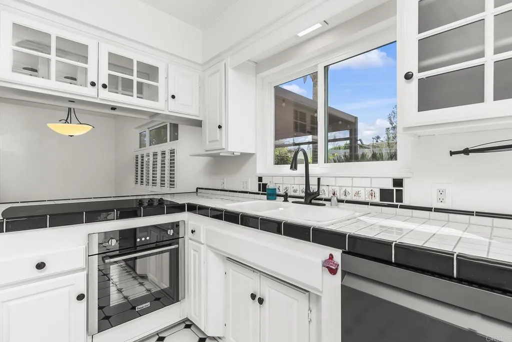 https://cdn.realtyfeed.com/cdn/127/306534662/7089fef129b1679b278a44f30b7902d8.webp