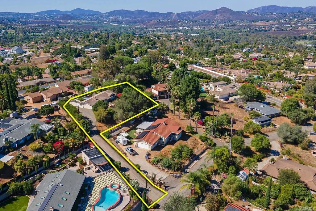 https://cdn.realtyfeed.com/cdn/127/306534662/7a061823b12d2cd3a93bc2eebae032e5.webp