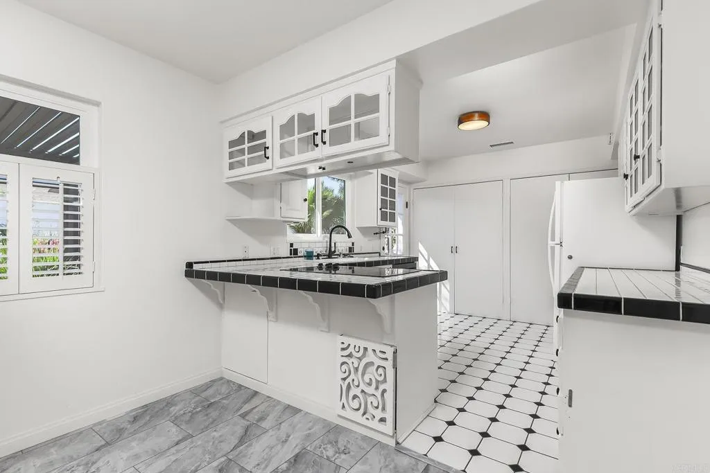 https://cdn.realtyfeed.com/cdn/127/306534662/99c67c5d512d9616ea00cd988e07b89a.webp