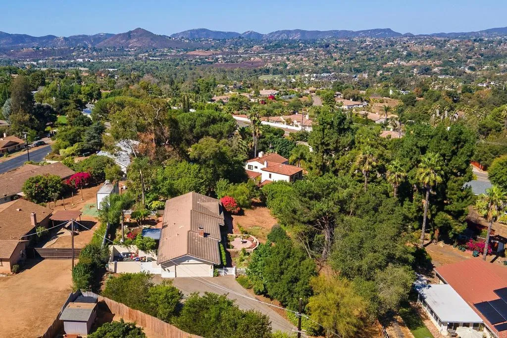 https://cdn.realtyfeed.com/cdn/127/306534662/c5776c53a739baf61aa7151017bc26a5.webp
