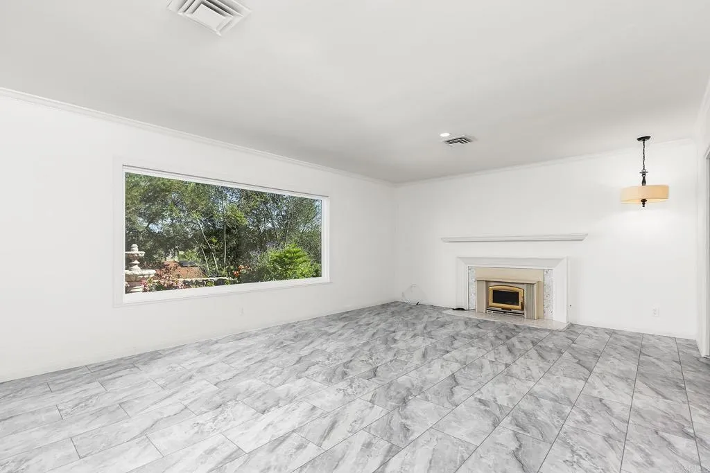 https://cdn.realtyfeed.com/cdn/127/306534662/d7a26e5fc908b6272857d5f4391d4447.webp