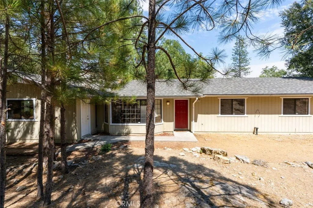 38475 Sierra Lakes Drive, Oakhurst, CA 93644 - Photo 4 of 56, Oakhurst, CA