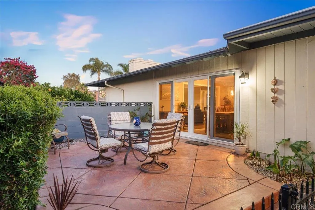 https://cdn.realtyfeed.com/cdn/127/306534670/1ec78ea5182f7cb18cf9b8a136f6fa86.webp