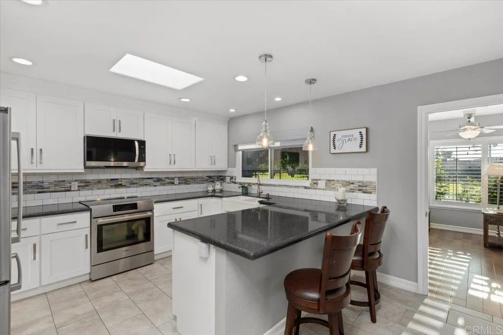 https://cdn.realtyfeed.com/cdn/127/306534670/bfd685a9e5b4c41110cad5a3a2f30343.webp
