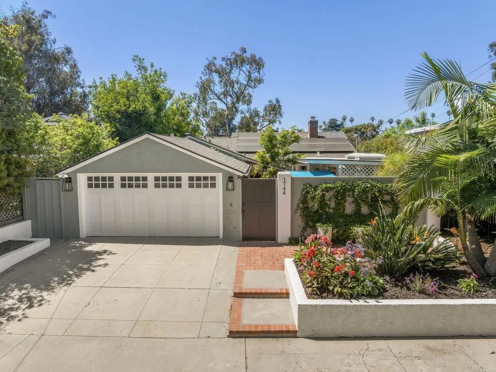 https://cdn.realtyfeed.com/cdn/127/306534682/3a07df5139e929aaf82fc1a8fdb54ee9.webp