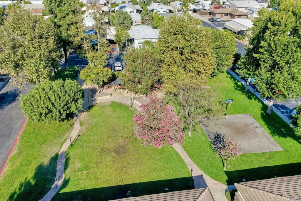 https://cdn.realtyfeed.com/cdn/127/306534711/b6c9c21f828e10e0b4f40c6e9660870b.webp