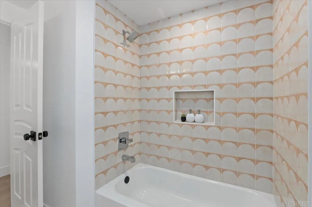 https://cdn.realtyfeed.com/cdn/127/306534722/2d460d1bae6b4ac91eb9dc7d0cfdd90d.webp