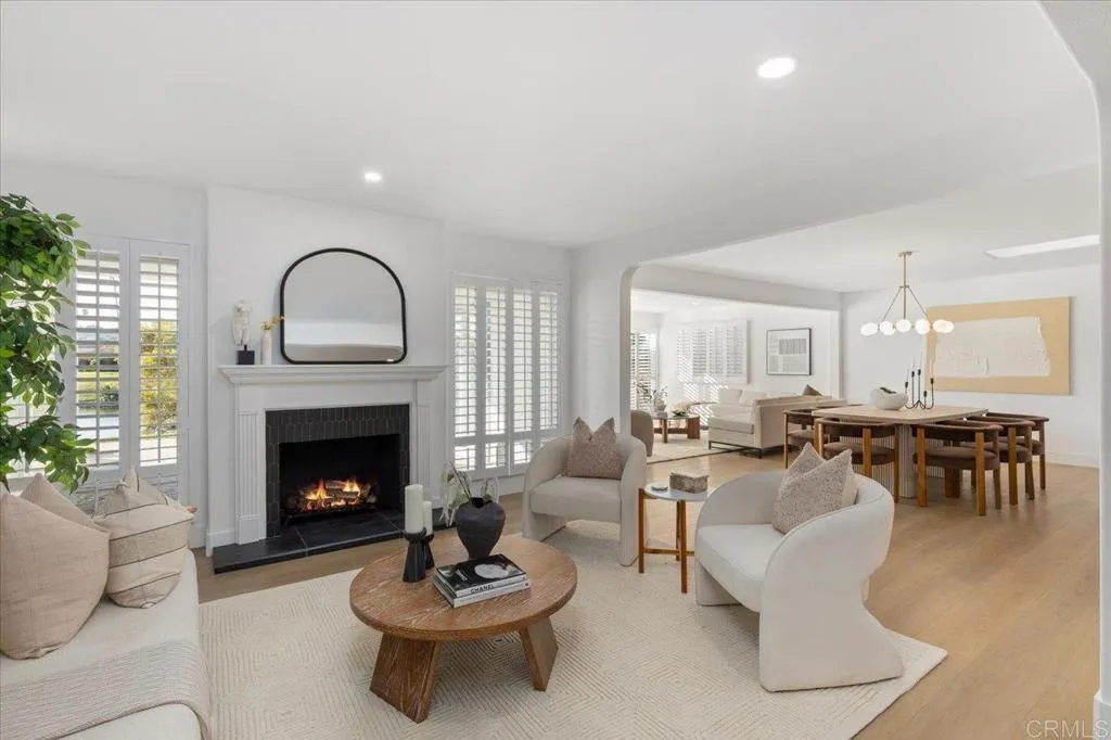 https://cdn.realtyfeed.com/cdn/127/306534722/3b06203206ac6994a5fd95bff648c45e.webp