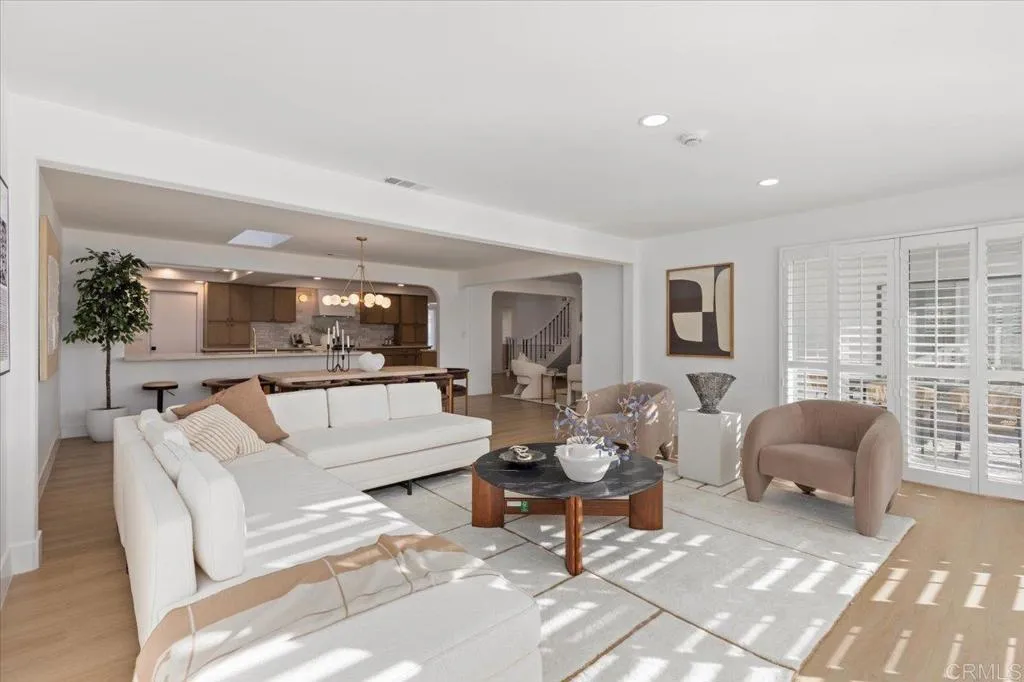 https://cdn.realtyfeed.com/cdn/127/306534722/9ea20d6ebd656a783f770ae03a8bfcc6.webp