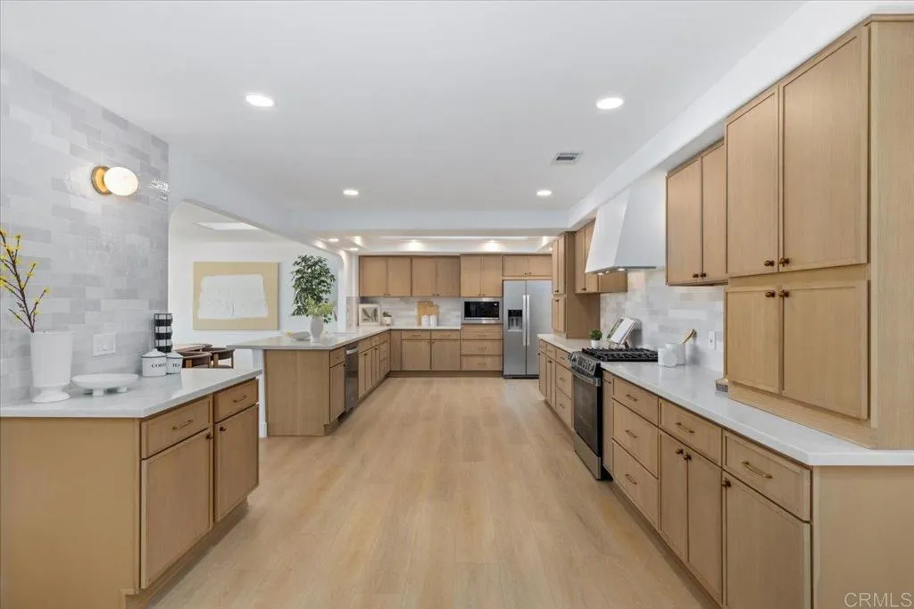 https://cdn.realtyfeed.com/cdn/127/306534722/d24d308b8d3fcdc286de43ccef5e8d98.webp